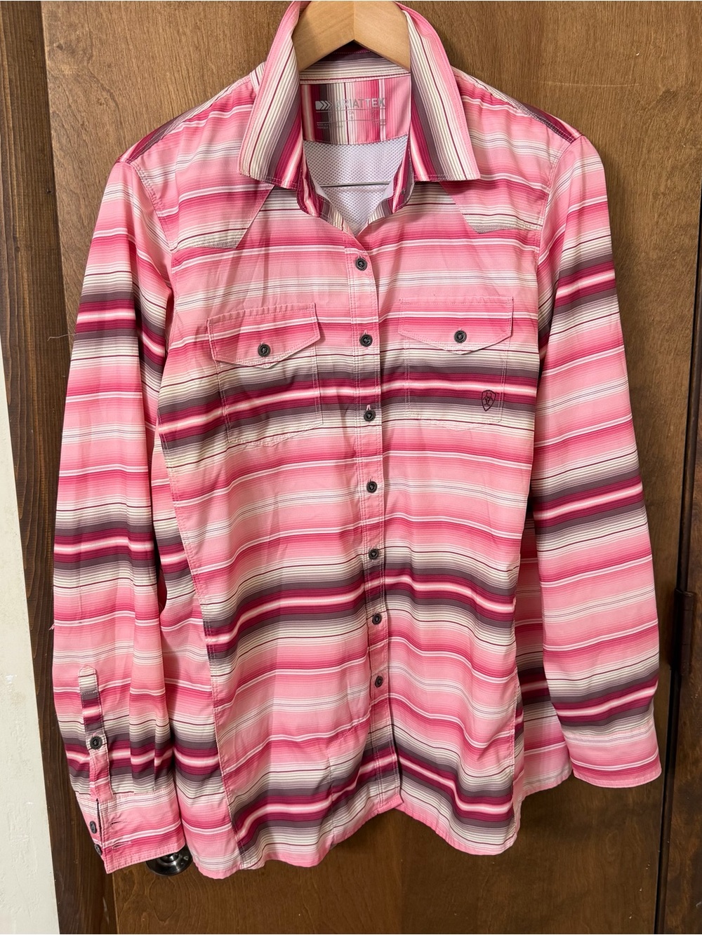 Ariat Women’s L Western VenTEK Pink Striped Long-Sleeve Button Down Shirt